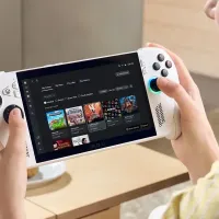 Microsoft анонсировала портативные устройства Xbox