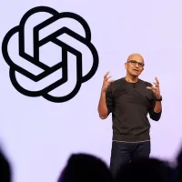 Microsoft раскрывает планы в AI на фоне протестов и увольнений