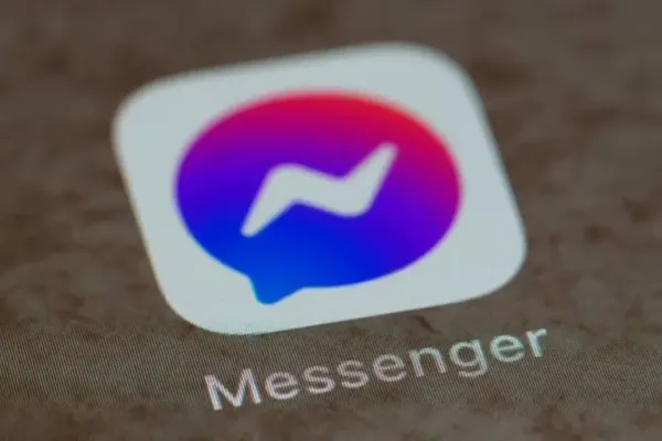 Shuts Down Messenger Desktop App on 2025-12-15