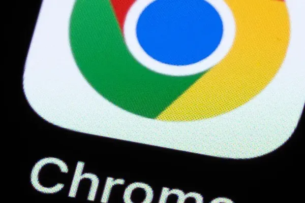 Google Chrome Spotted in Microsoft Windows 11 Ad Gaffe