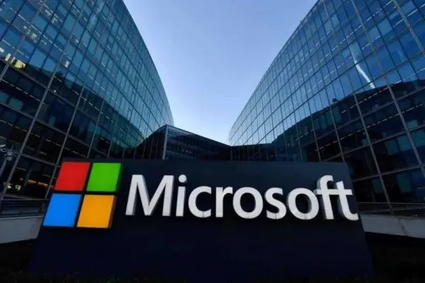 Warns of Risks in Windows 11 Proxy Server Feature