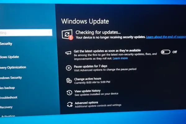 Windows 10 Support Nears End as Users Resist Windows 11