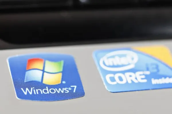 Windows 7 Shrunk to 69MB in Unofficial Build