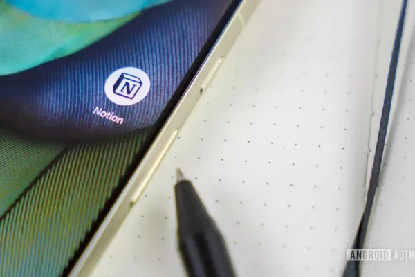 Notion Streamlines Productivity with Powerful Customization