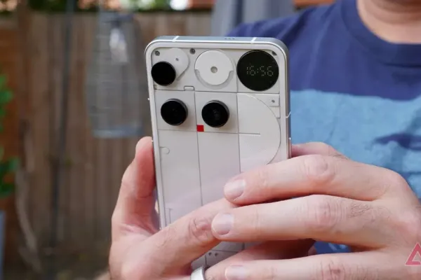 Essential Apps Redefine AI Integration on Smartphones Essential Apps Redefine AI Integration on Smartphones