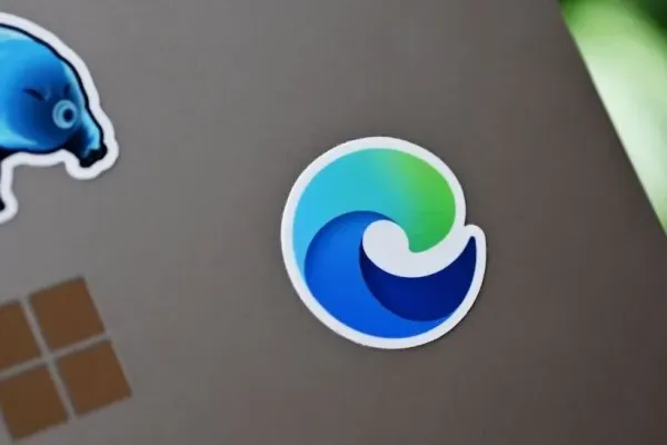 Microsoft Edges Forward: Integrates Copilot Design in UI