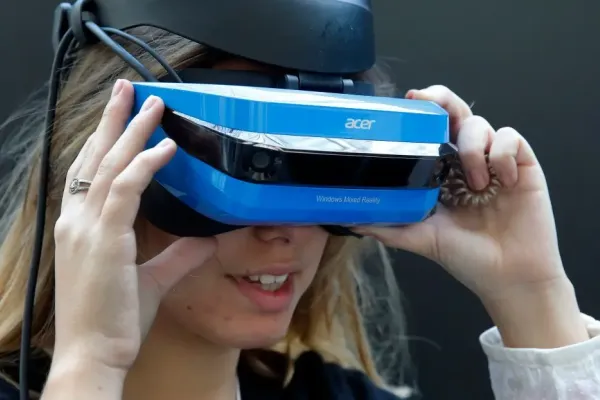 Oasis Driver Revives Windows Mixed Reality for SteamVR
