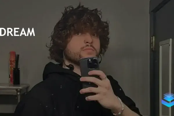 Dream Captivates Fans with New Minecraft Tech at MegaCon Panel