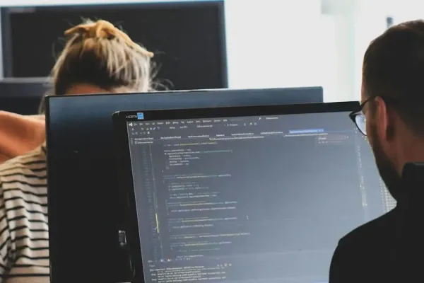 Manus Simplifies App Publishing Without Xcode or Android Studio