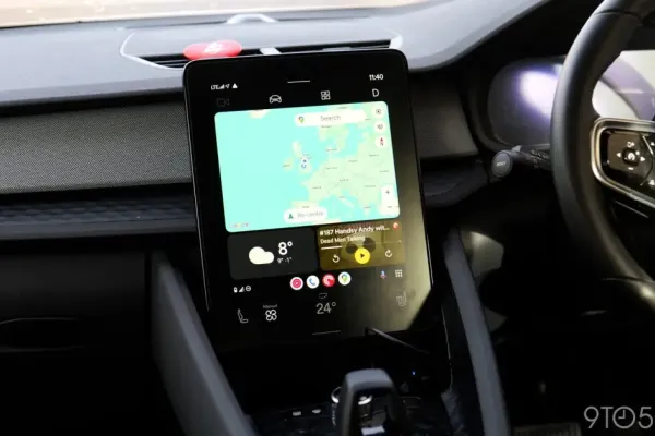 Android Auto Faces Persistent Bug with Oversized Icons