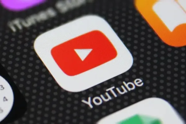 YouTube Revives In-App Messaging for Select Users