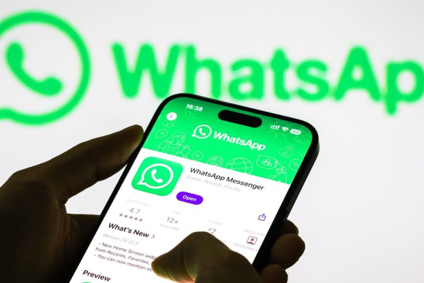 Outage Hits WhatsApp and Messenger, Disrupting Services