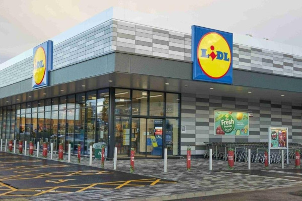 Lidl Retires Original App, Directs Users to Enhanced Lidl Plus Platform