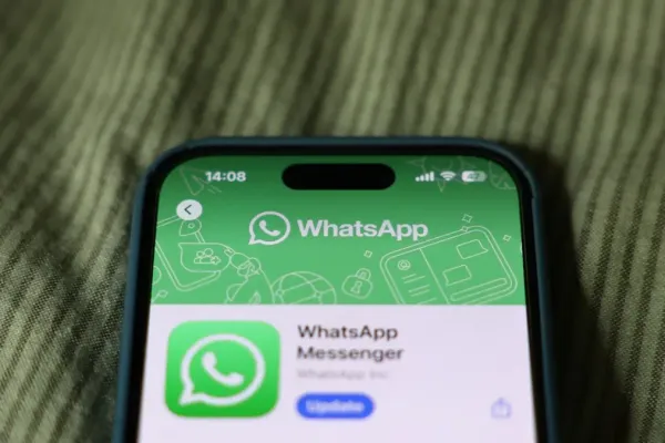 WhatsApp Introduces Ads in Update Tab for Revenue Boost