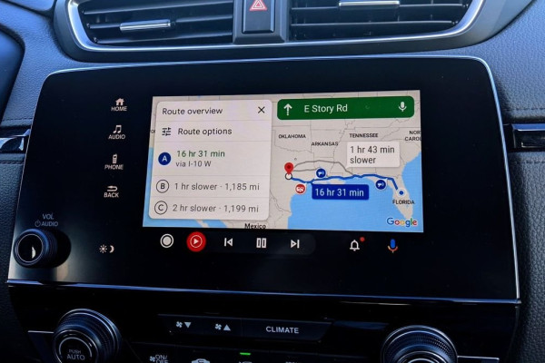 Android Auto Version 12.8 May Enable Local Audio and Radio Playback