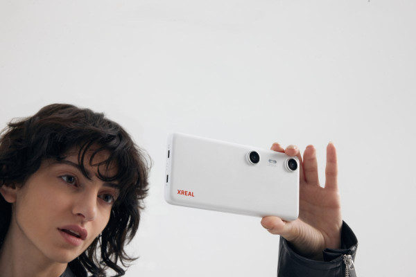 XReal Launches Beam Pro for Immersive AR Environment with AR Glasses