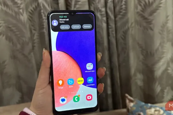 DynamicSpot Brings Apple's Dynamic Island to Android