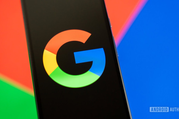 Google App Beta Update Minimizes Search Button in Bottom Navigation Bar