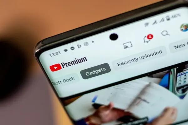 YouTube Unveils Major Video Player Redesign on Mobile YouTube Unveils Major Video Player Redesign on Mobile