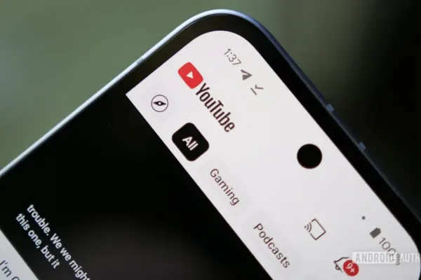 YouTube Tests Redesigned Mobile UI for Select Users