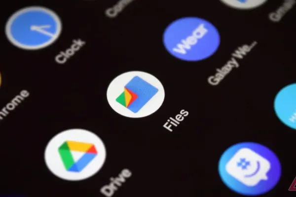 Google Files Introduces Built-in Text File Reader for Android