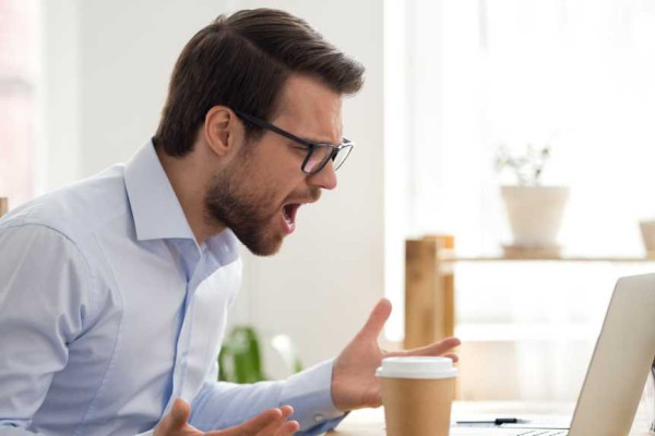 Windows Update Fixes Reboot Loop, New Bug Affects Virtualization Software