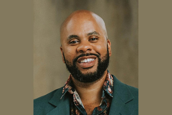 Business Leaders Explore Strategies for Navigating Social Media Relationships