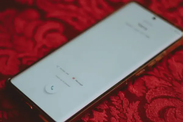 Google Adds Portrait Mode Default to Phone App