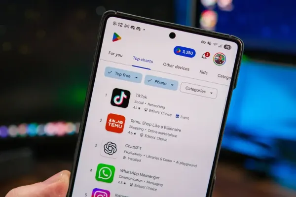 Google Removes System App Update Rollback on Play Store
