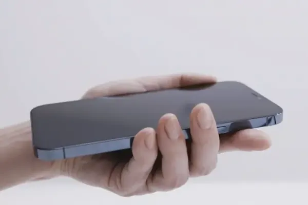 Russia Mandates Pre-Installation of Max App on All Devices
