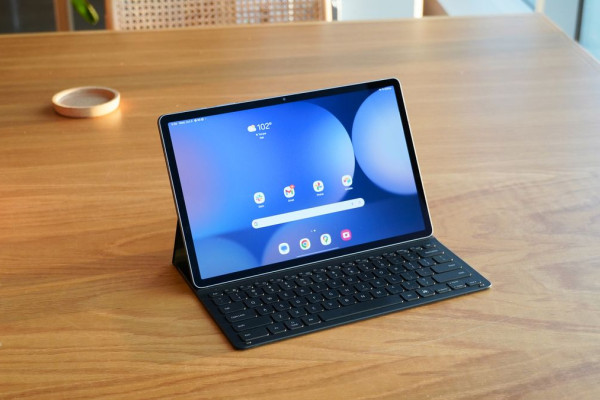 Photoshop: Key to Samsung Galaxy Tab S10's Market Success