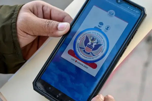 Trump Administration Promotes Self-Deportation Among Immigrants