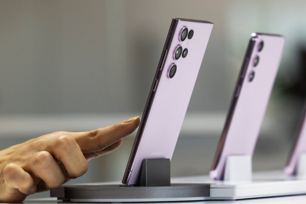 Android Users Concerned Over Cross-Store App Updates Amid Legal Battle