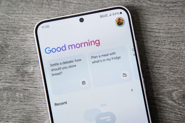 Google's Gemini App Beta Adds Drag and Drop Feature for Split-Screen Use