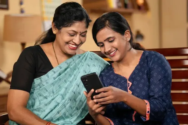 Arattai Gains Traction Amidst India's Messaging App Landscape