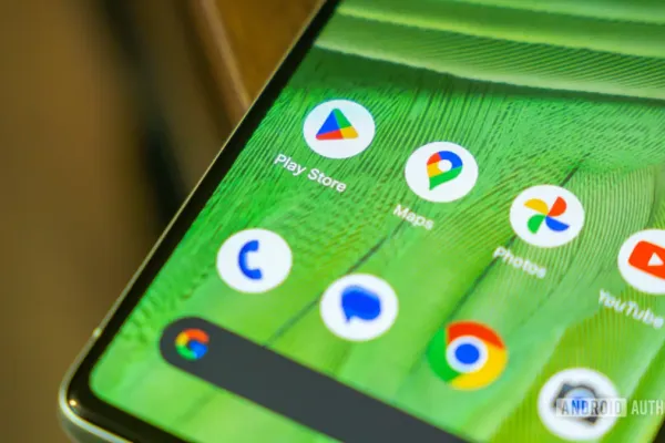 Google Explores Search Tool for Play Store Reviews