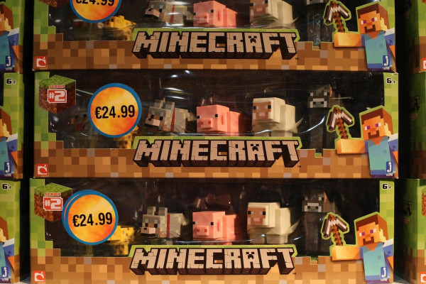 AI-Assisted Video Generator Creates Satirical Minecraft Gameplay Videos