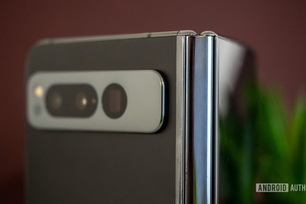 Android Update Enhances Left-Right Splits for Foldable Phones