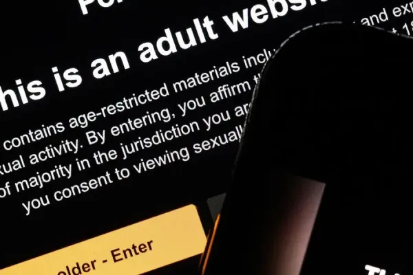 JackFix Targets Users with Phishing via Fake Adult Sites