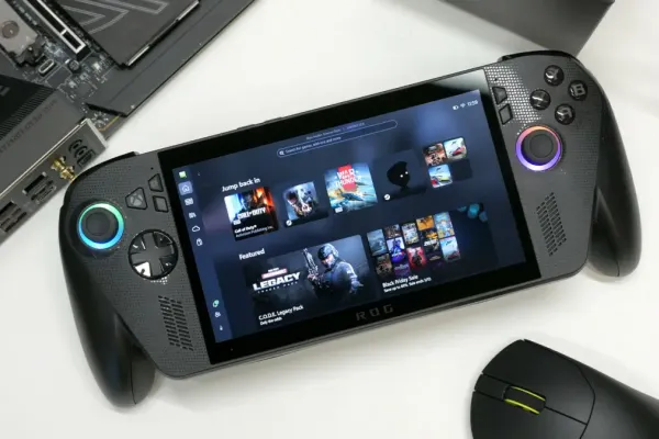 Xbox Full Screen Experience Expands to Windows Handhelds