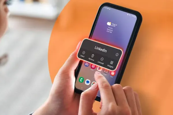 Evaluating Android Apps and Their Impact on Privacy
