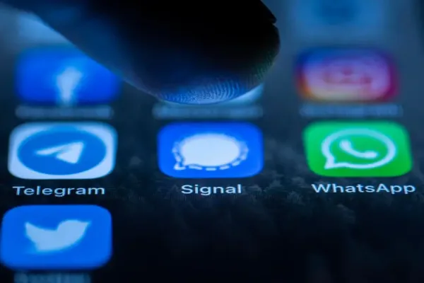 Sturnus Trojan Bypasses Messaging App Security