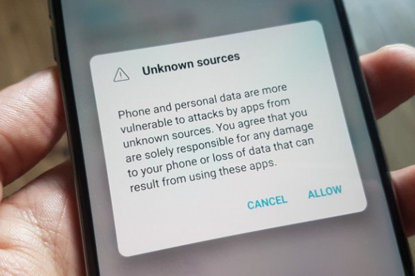 Google Tightens Sideloading Rules, Adds Complexity for Android Users