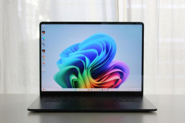 Microsoft's Copilot+ PCs with Snapdragon X Chipsets Receive Positive Reviews