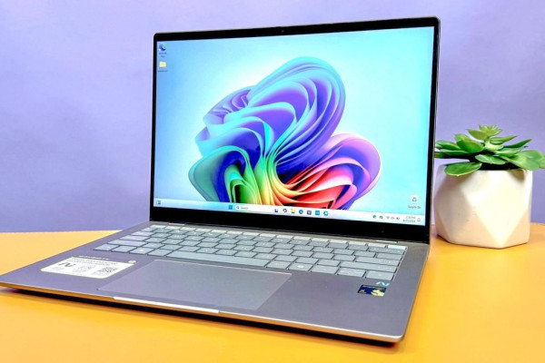 Qualcomm's Snapdragon X Chips Set New Battery Life Records in Laptops