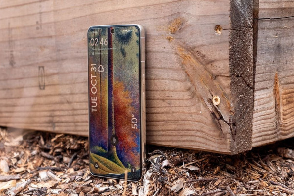 Google Pixel August 2024 Update Fixes Screen Flicker and Reboot Issues