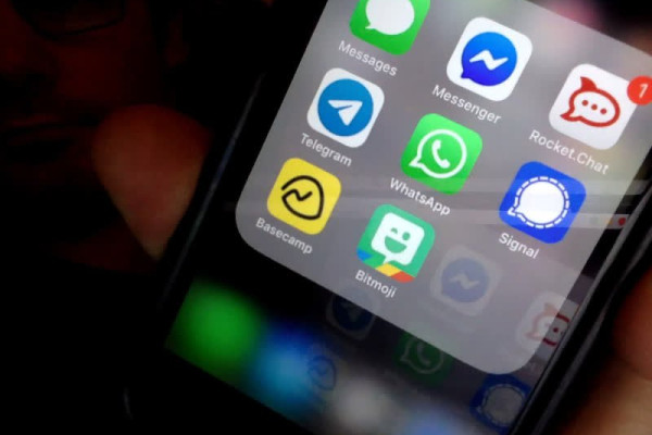 Meta Adapts WhatsApp and Messenger for EU Digital Markets Act Compliance