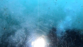 Байкал. Погружение под лед
